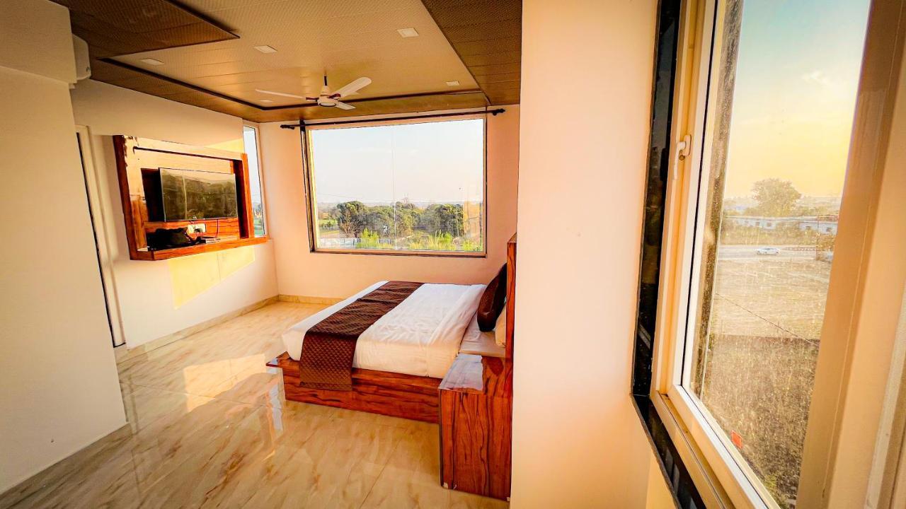 Green Dandi Homestay Risikés Kültér fotó