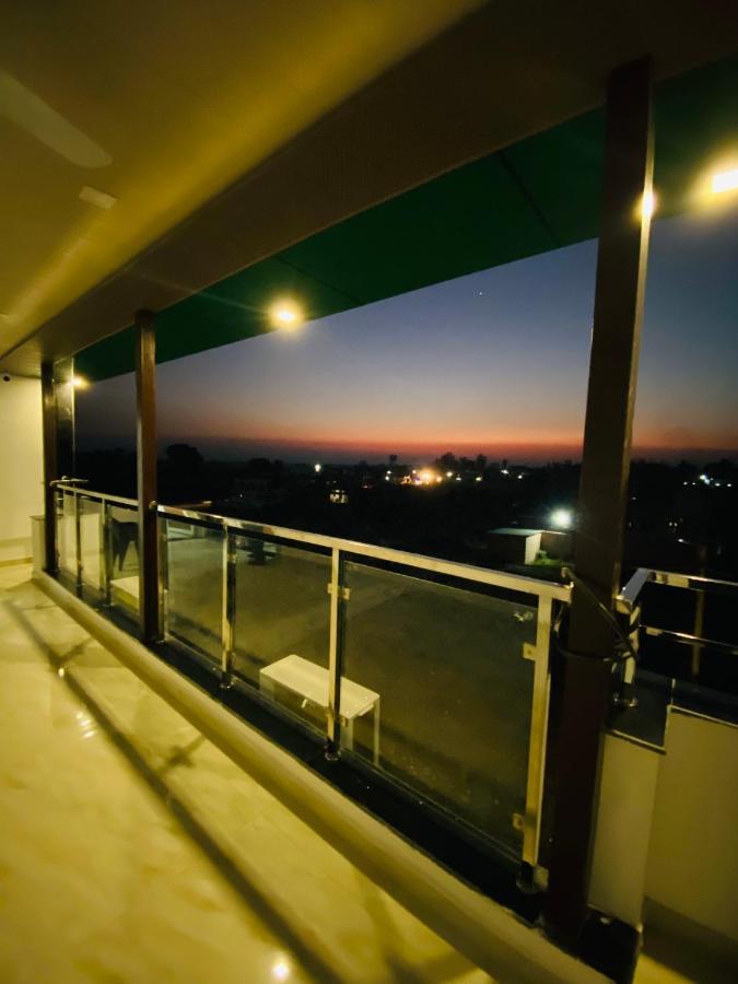 Green Dandi Homestay Risikés Kültér fotó
