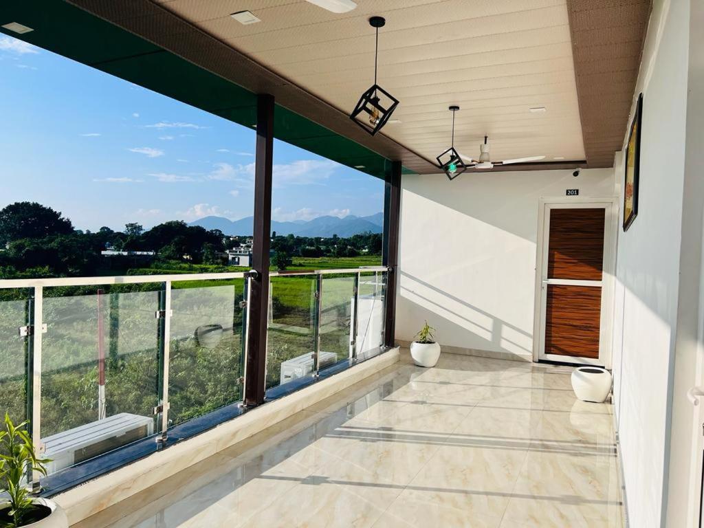 Green Dandi Homestay Risikés Kültér fotó