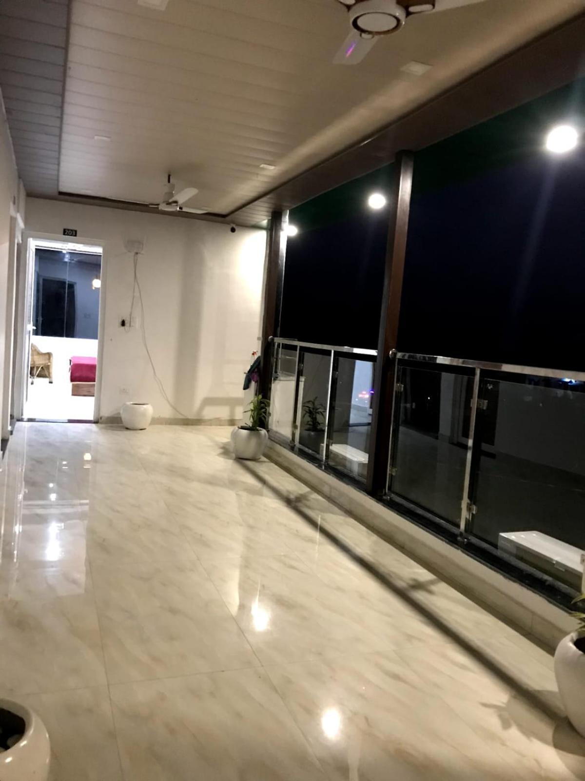 Green Dandi Homestay Risikés Kültér fotó
